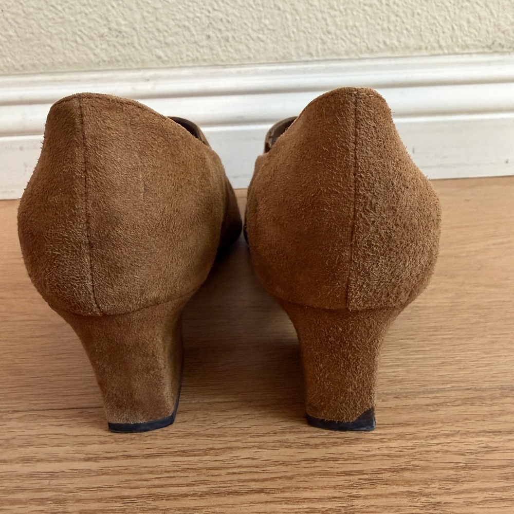 NWOB Karen Scott Brown Suede Low Heel Pumps Womens Size 10 Comfort Shoes - Picture 6 of 8